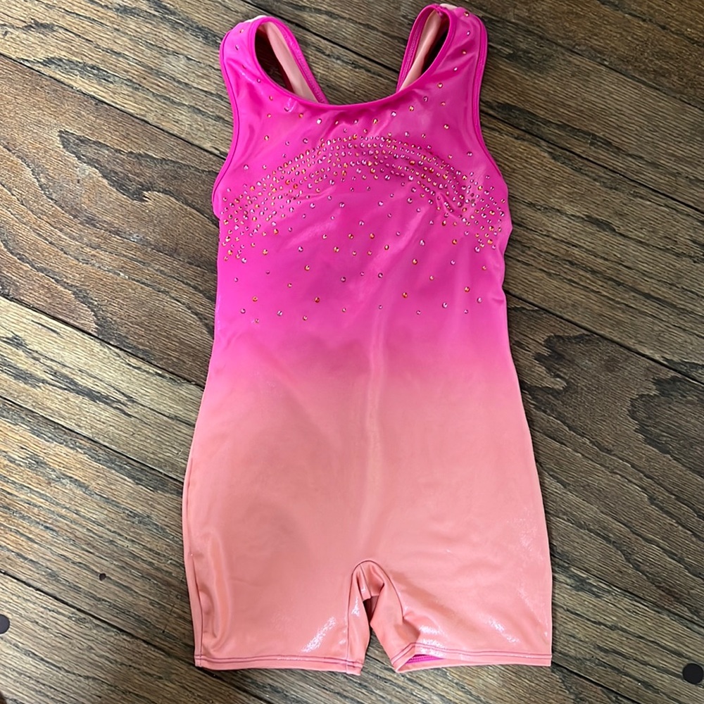 Girls gymnastics outfit